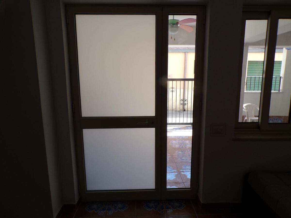 Nuova Aurora Rent Rooms Roccalumera Exterior foto